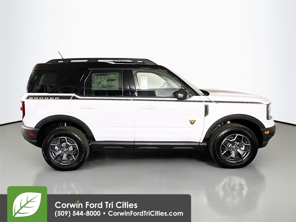 2024 Ford Bronco Sport Badlands photo 18