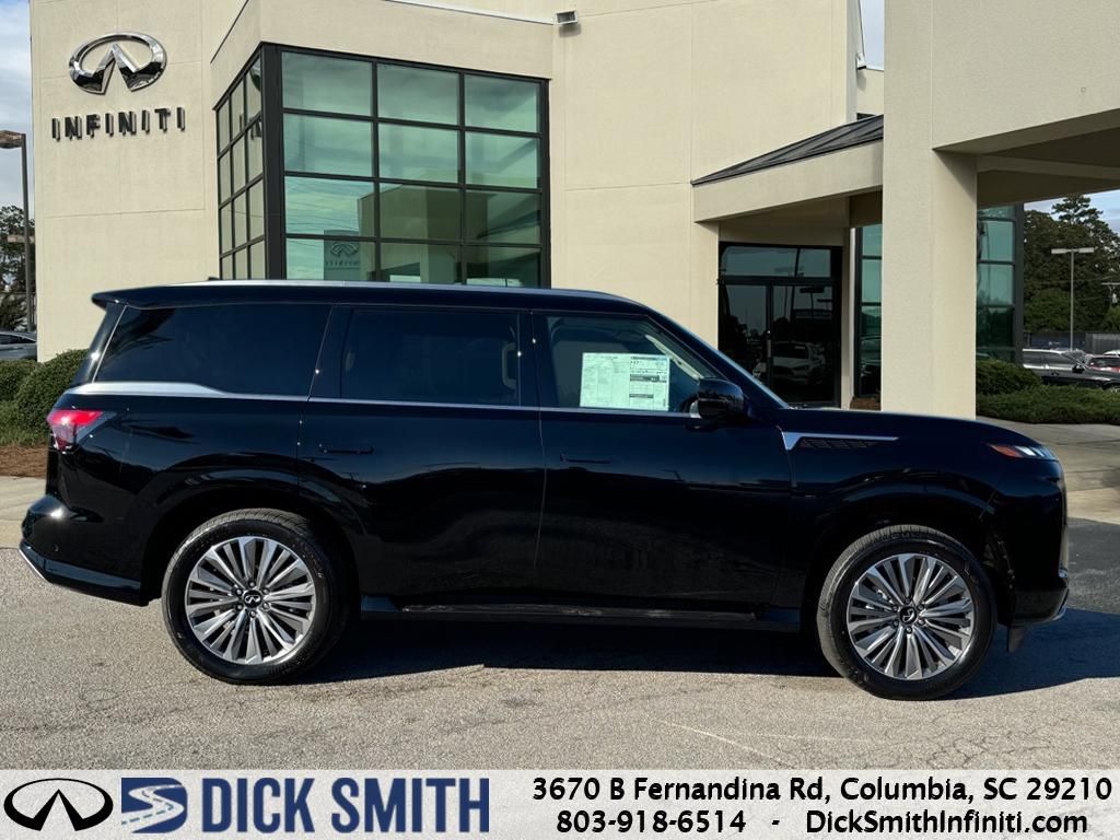 2025 Infiniti QX80 Luxe photo 2