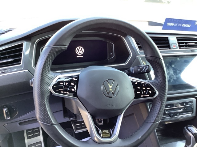 2022 Volkswagen Tiguan SEL R-Line Black photo 11