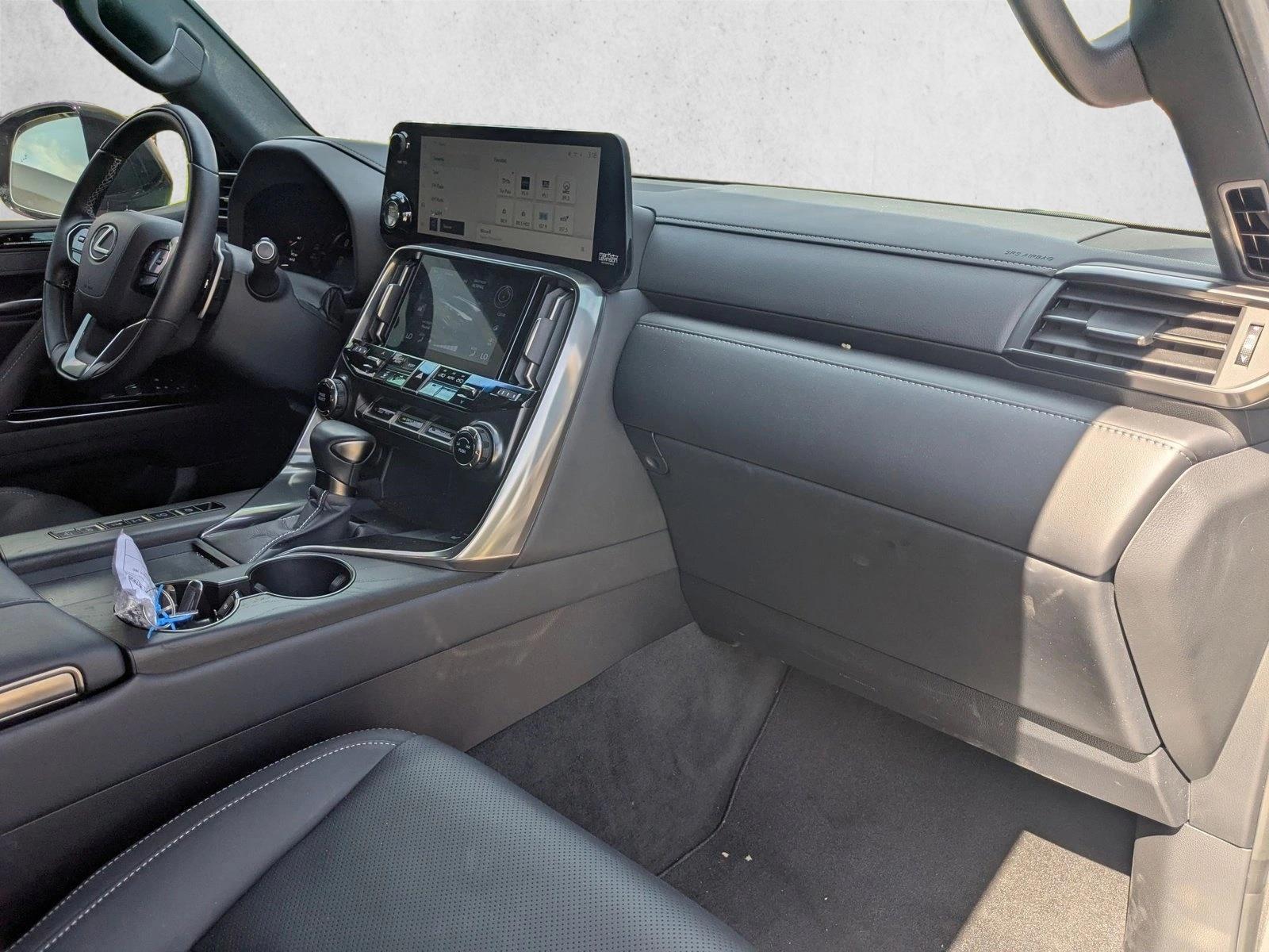 2024 Lexus LX 600 Luxury photo 20