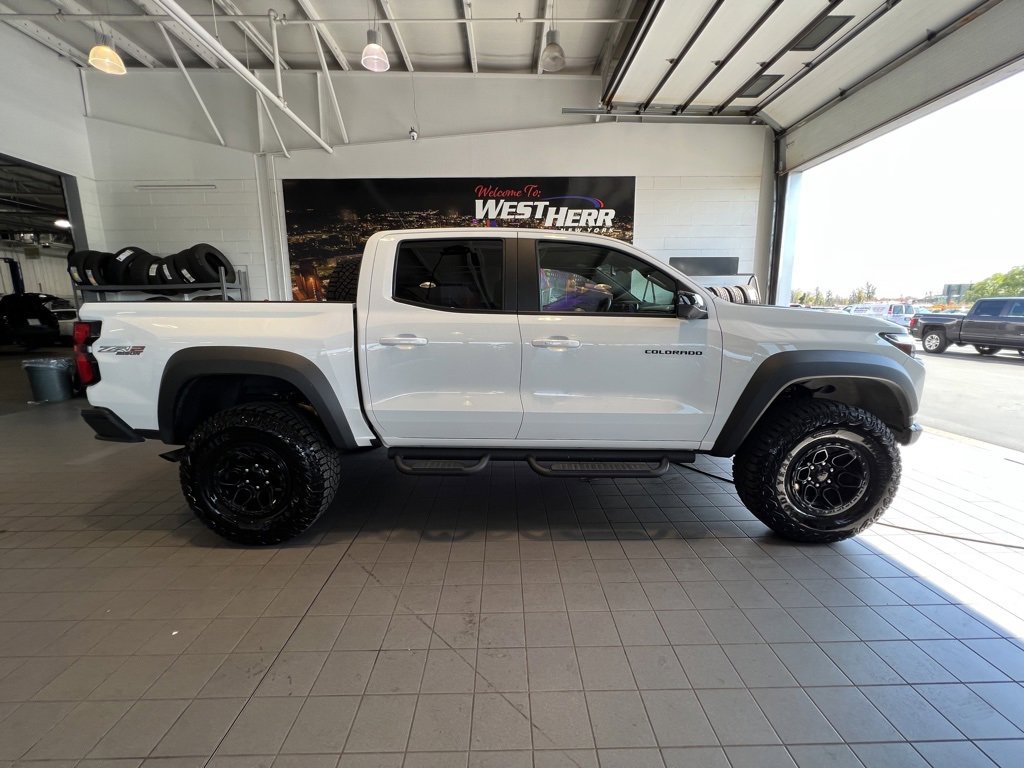 2024 Chevrolet Colorado ZR2 photo 9