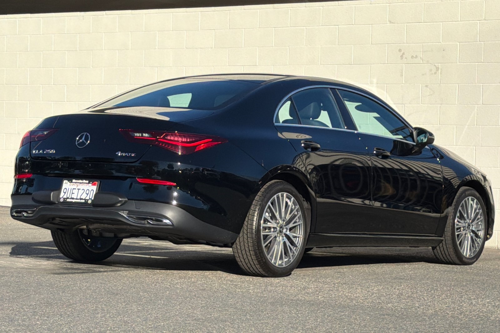 2025 Mercedes Benz CLA 250 4MATIC photo 4