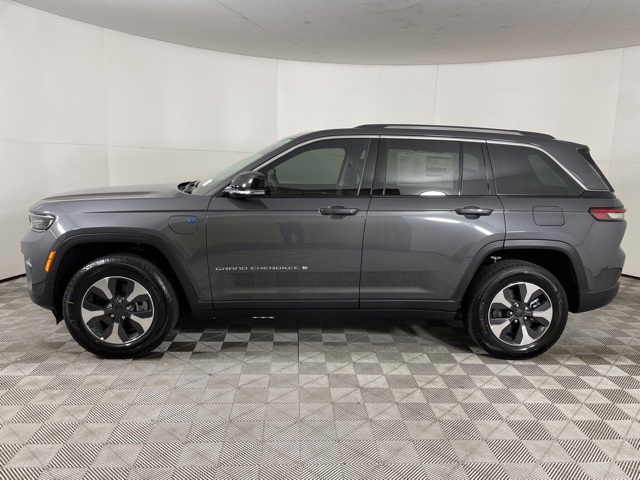 2024 Jeep Cherokee Base photo 6