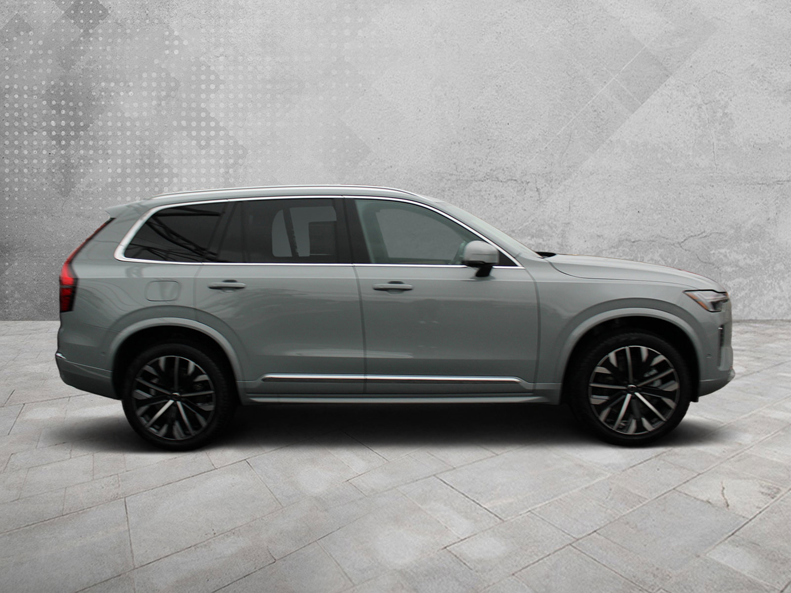 2026 Volvo XC90 Plus photo 2