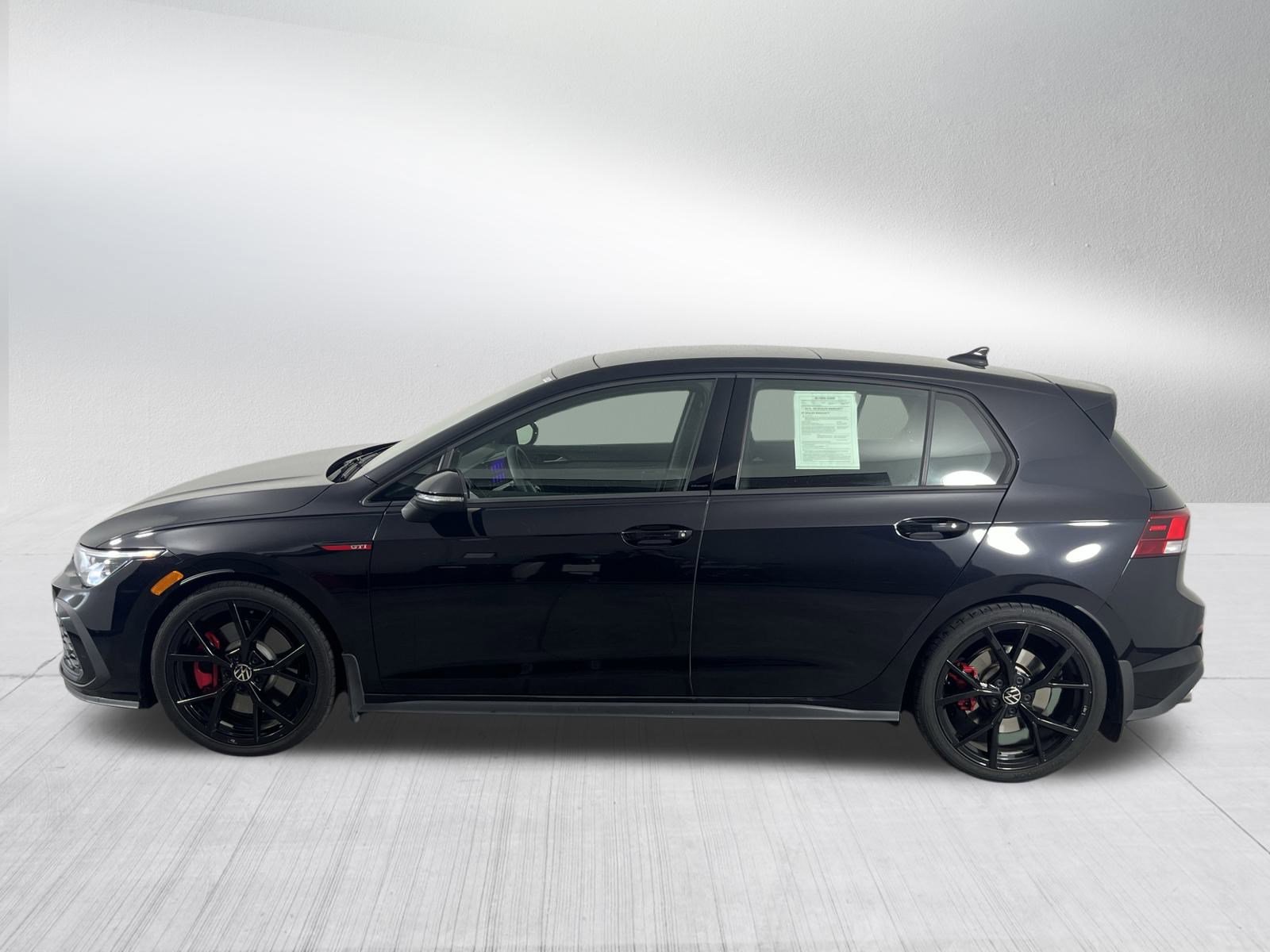 2024 Volkswagen Golf GTI 380 SE photo 4