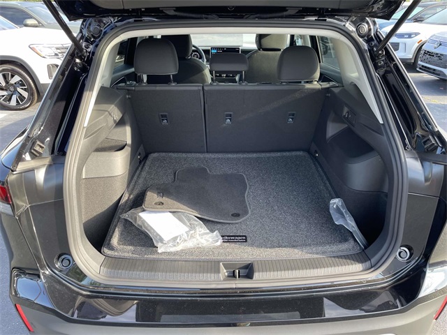 2025 Volkswagen Tiguan S photo 8