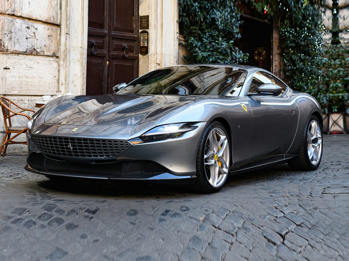 2024 Ferrari Roma Base's photo