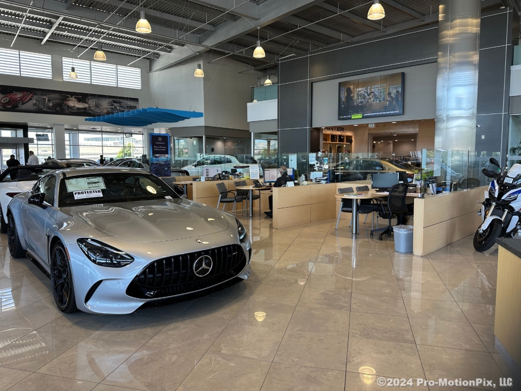 2025 Mercedes Benz GLA 250 photo 4