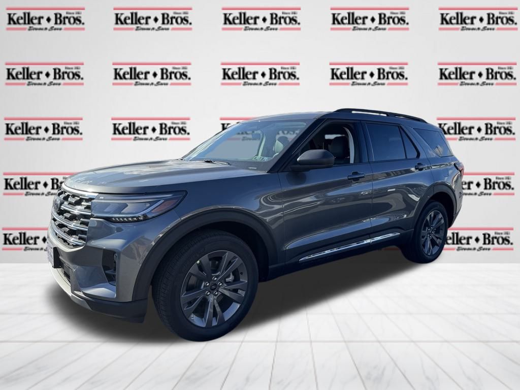 2025 Ford Explorer photo 2
