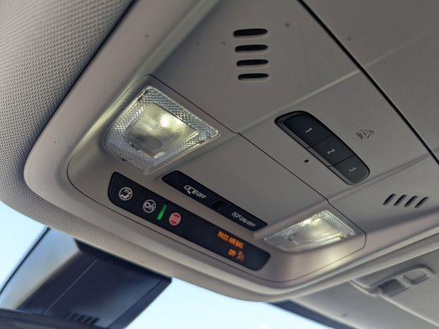 2023 Gmc Acadia SLT photo 28