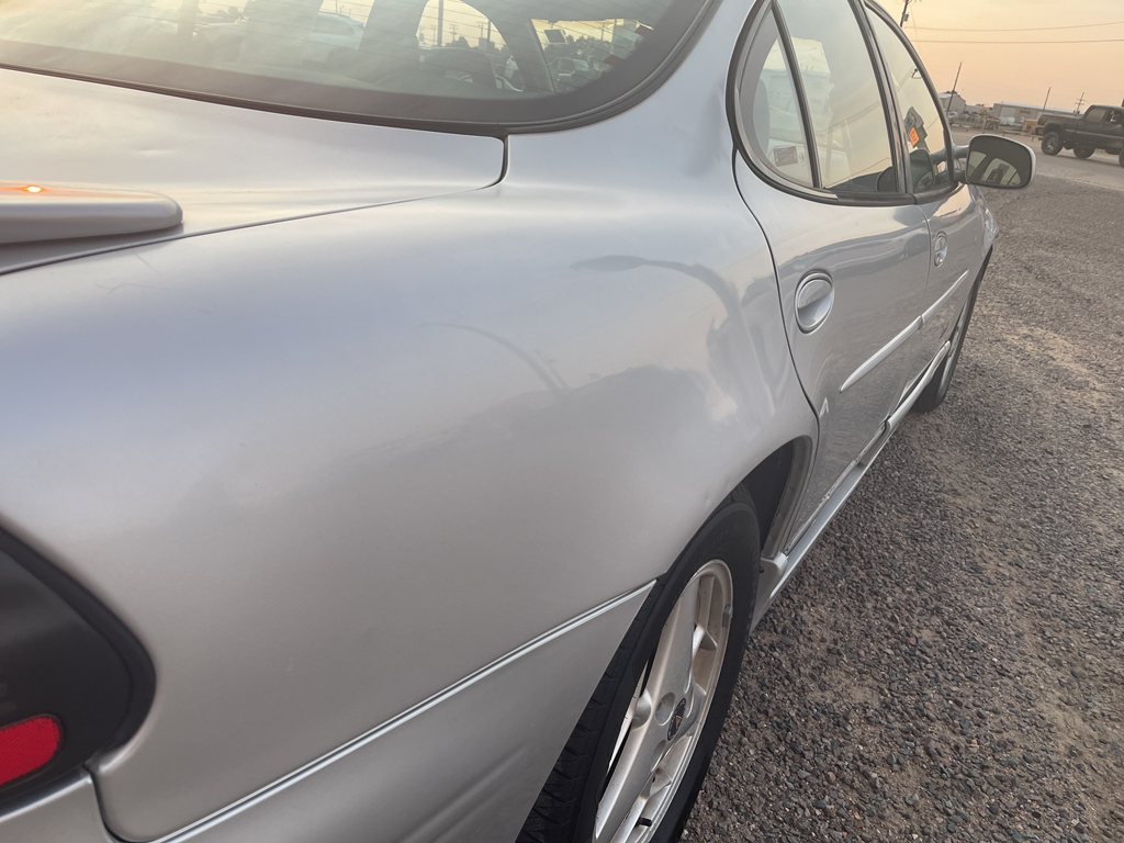 2002 Pontiac Grand Prix GTP photo 18