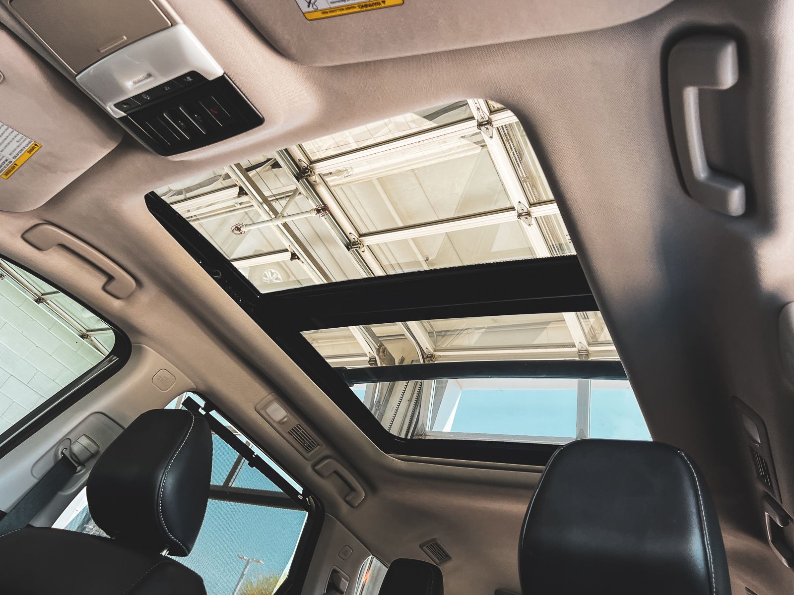 2022 Nissan Pathfinder SL photo 23