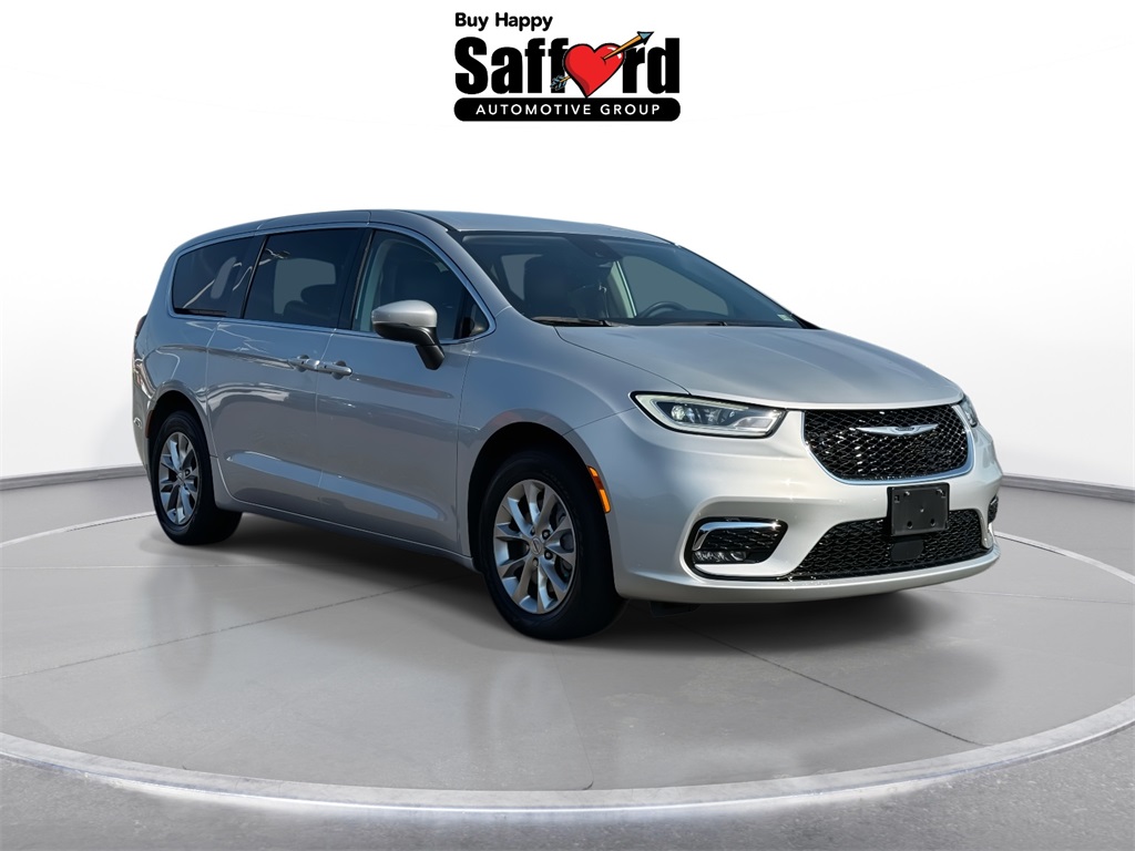 2023 Chrysler Pacifica Touring L photo 10