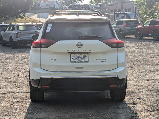 2026 Nissan Rogue Platinum photo 3