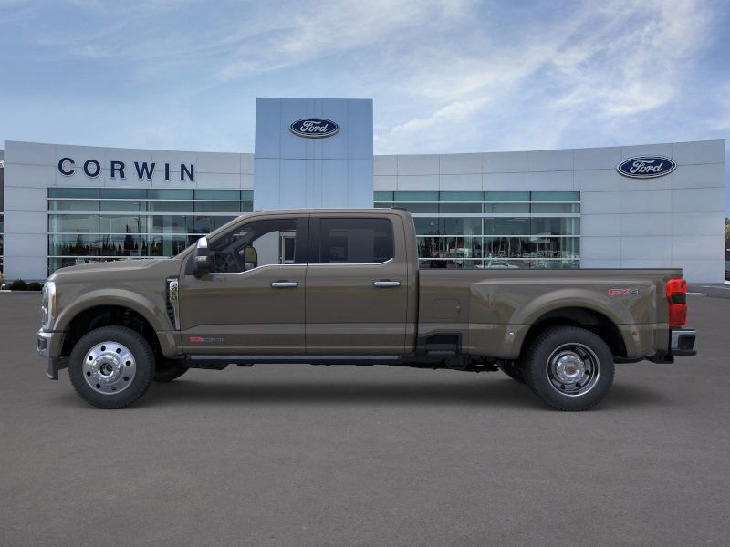 2026 Ford F-450 photo 4