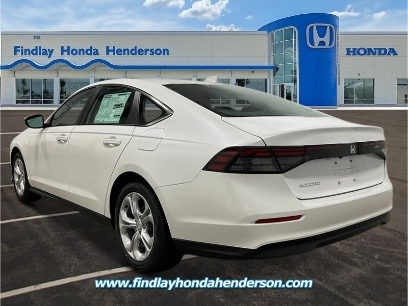 2025 Honda Accord LX photo 3