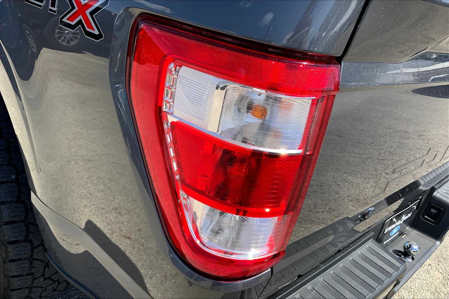 2022 Ford F-150 XL photo 28