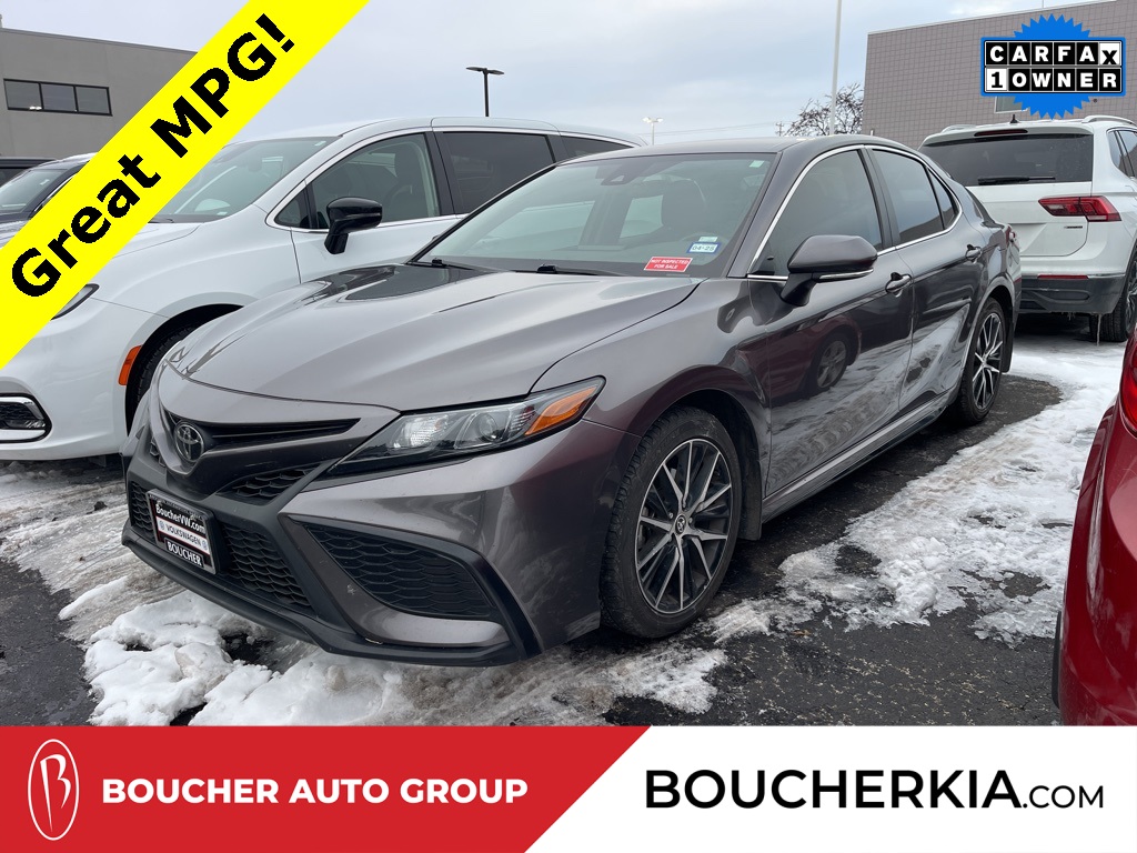 2023 Toyota Camry SE's photo