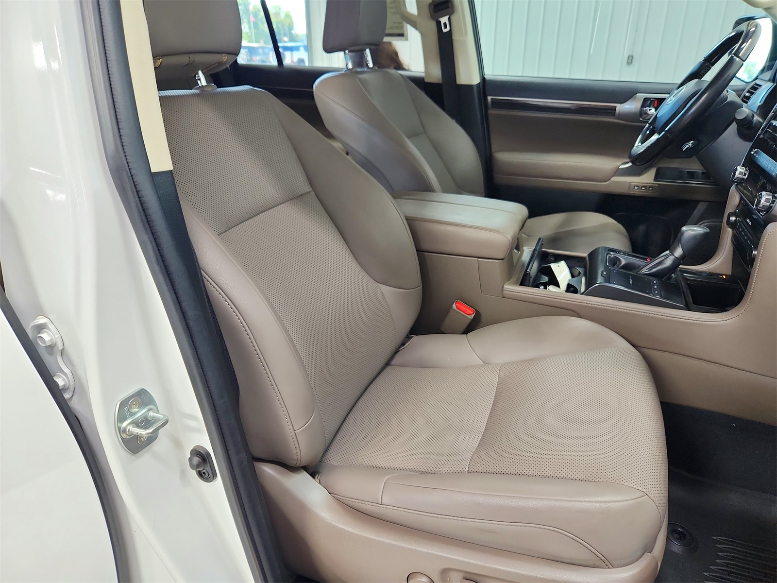 2022 Lexus GX 460 photo 36