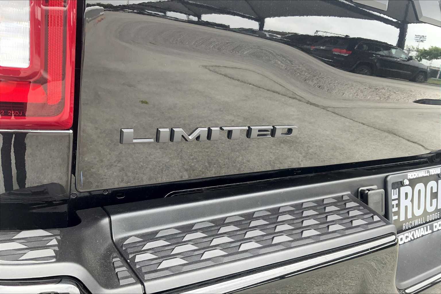2025 Ram 2500 Limited photo 15