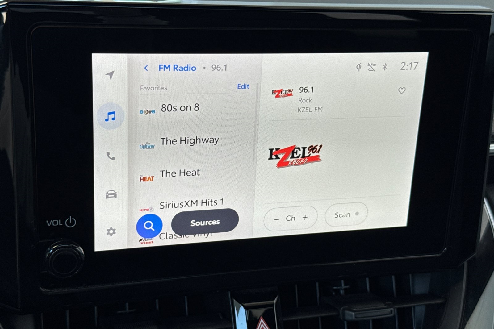 2024 Toyota Corolla Cross Hybrid SE photo 21