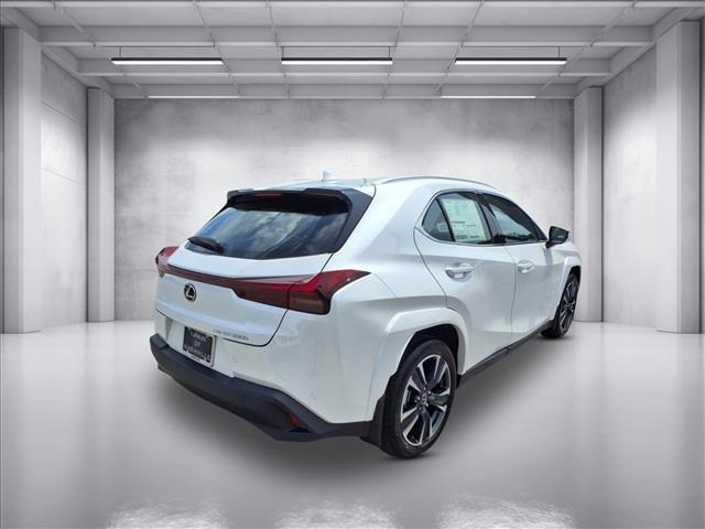 2025 Lexus UX Premium photo 4