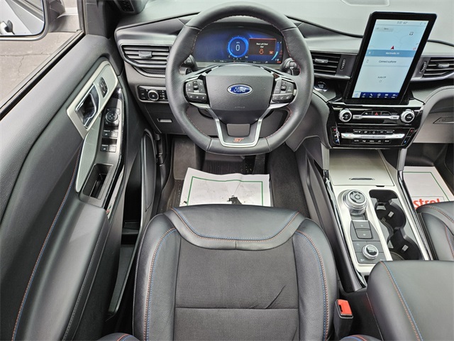 2024 Ford Explorer ST photo 11