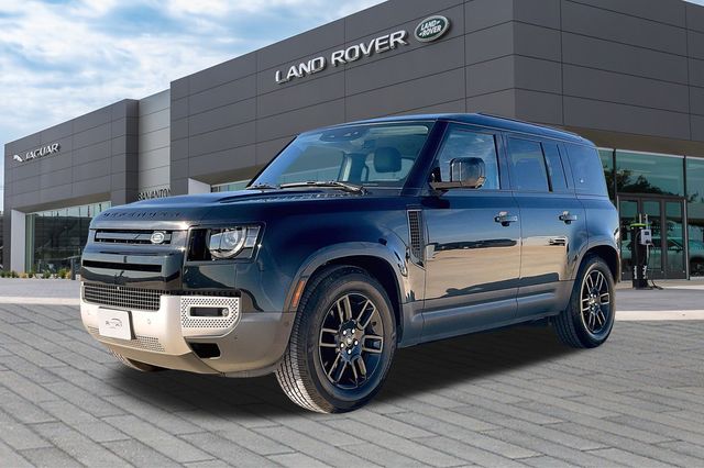2024 Land Rover Defender S's photo