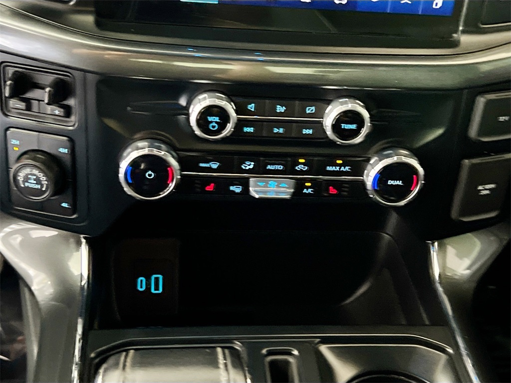 2023 Ford F-150 XLT photo 9