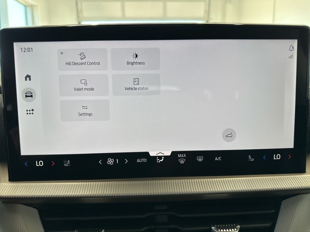 2025 Ford Explorer photo 23
