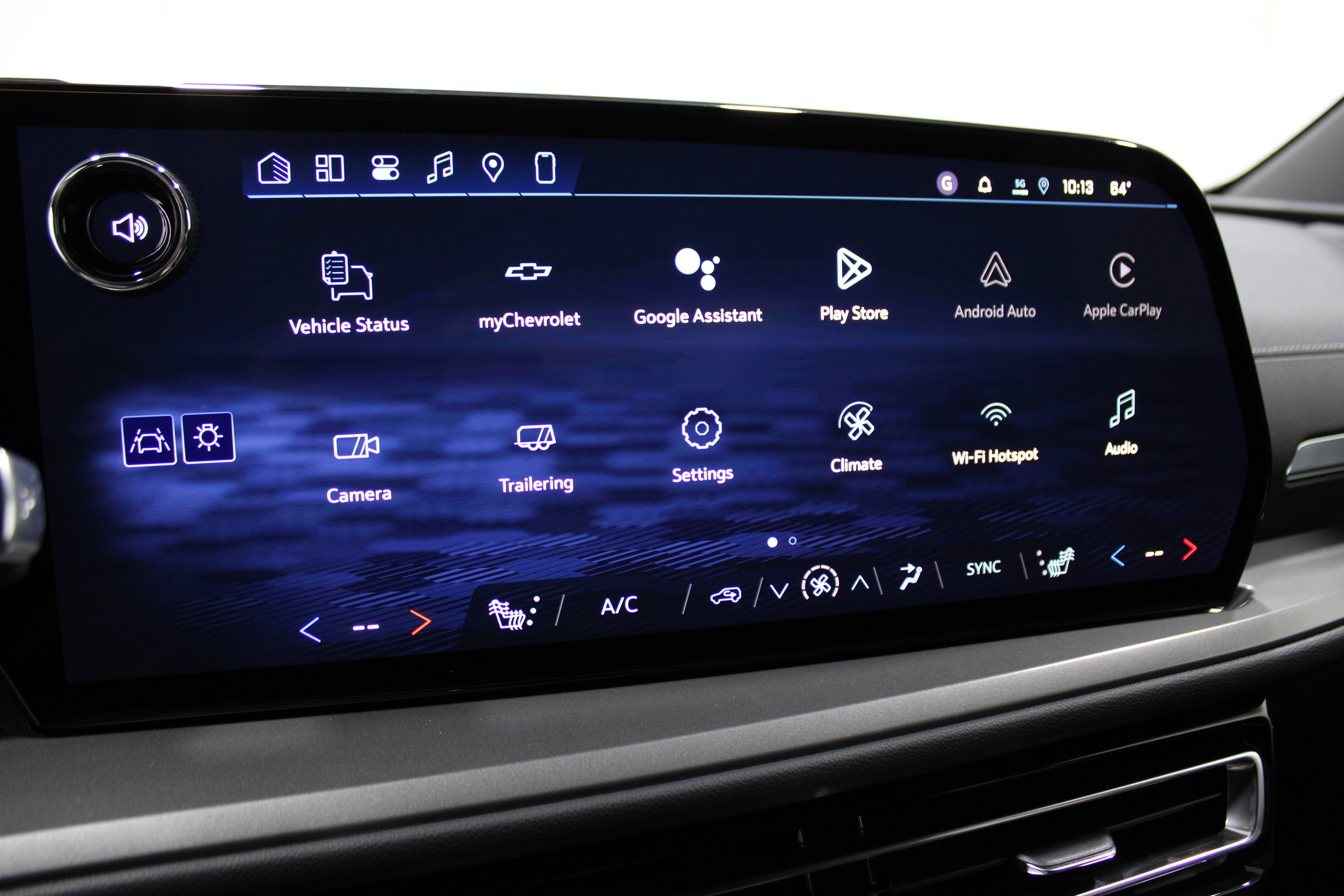 2026 Chevrolet Traverse photo 3