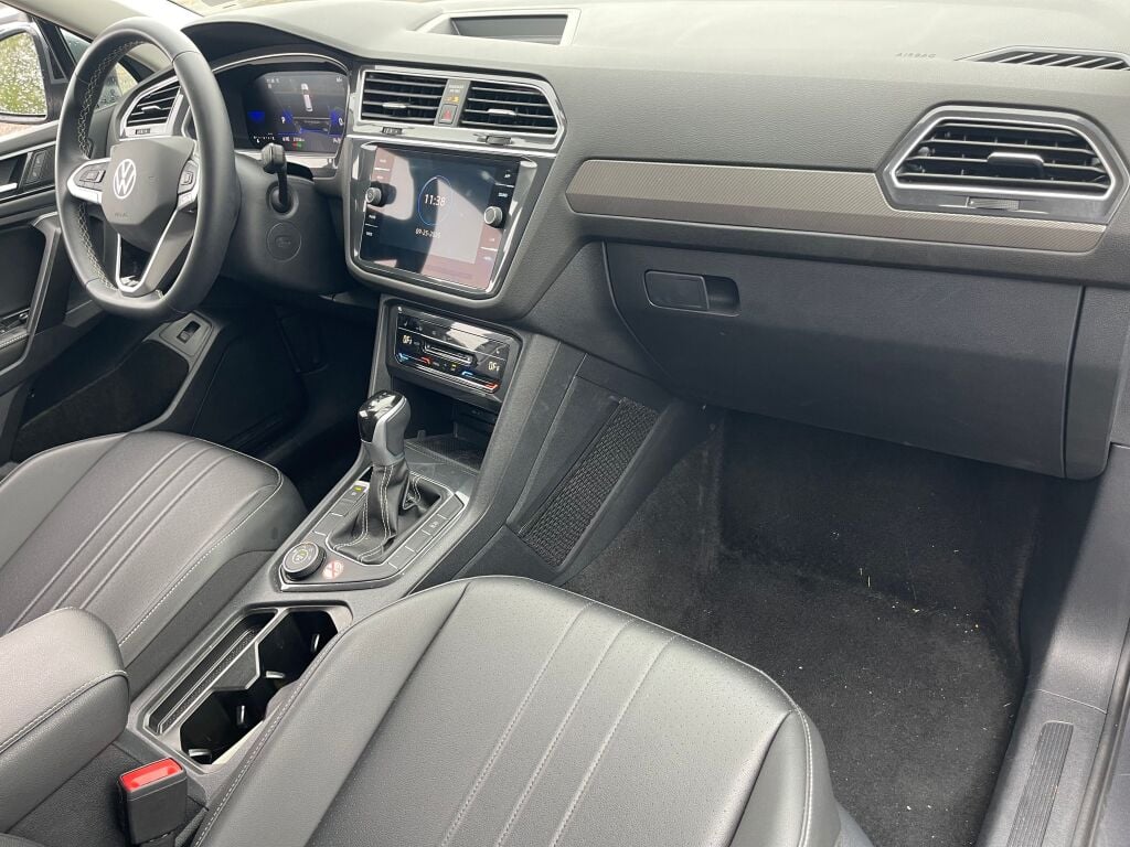 2024 Volkswagen Tiguan SE Wolfsburg Edition photo 20