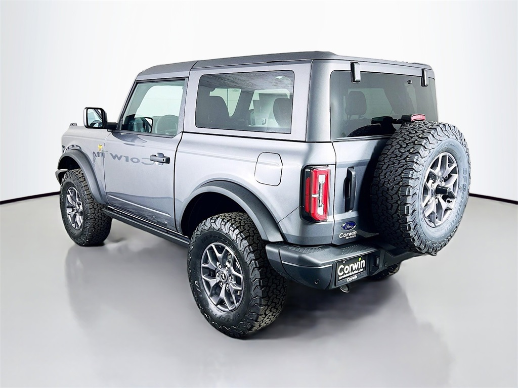 2025 Ford Bronco Badlands photo 11