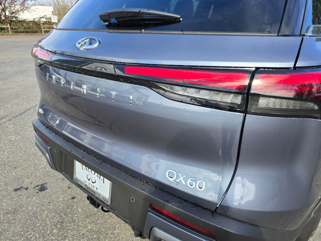 2025 Infiniti QX60 Sensory AWD photo 14