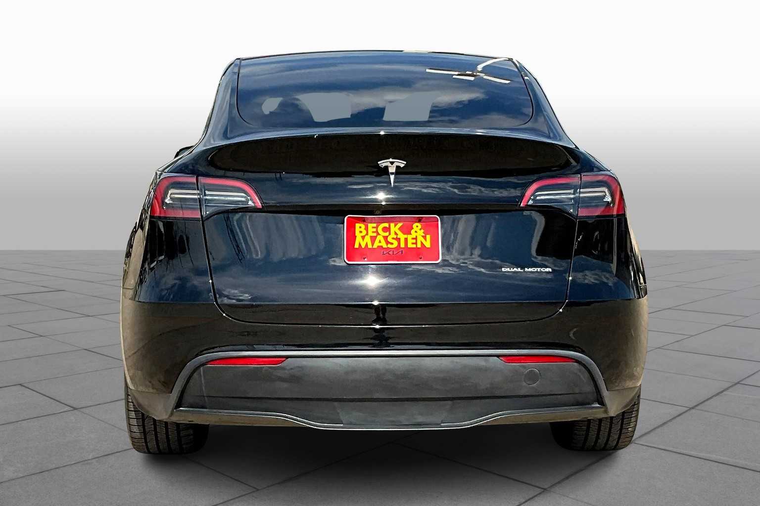 2023 Tesla Model Y Long Range photo 4