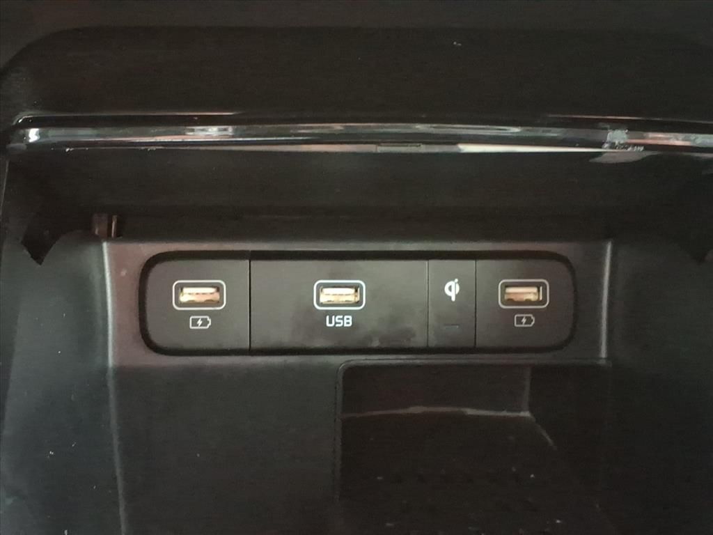 2022 KIA SORENTO - Image 13