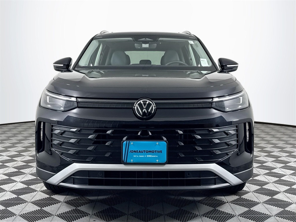 2025 Volkswagen Tiguan SE photo 2