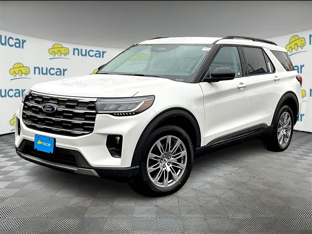2026 Ford Explorer photo 2