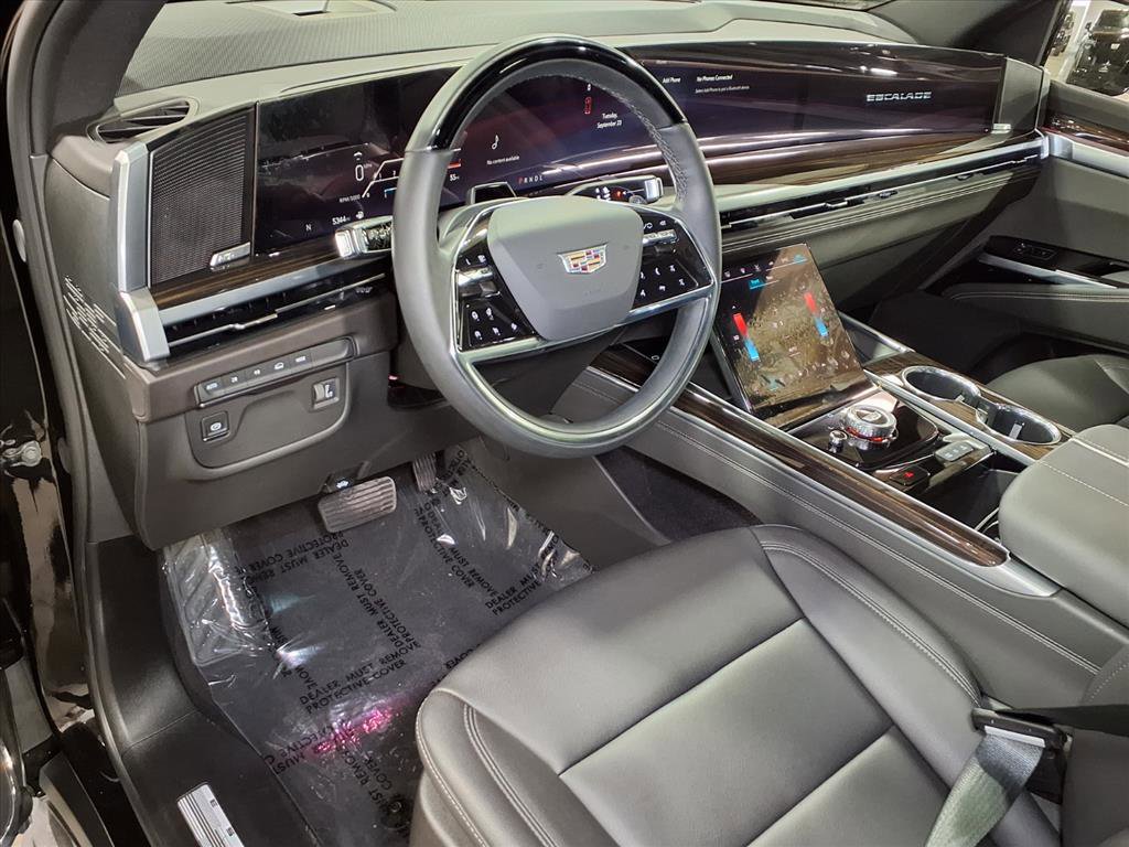 2025 Cadillac Escalade ESV Luxury photo 3