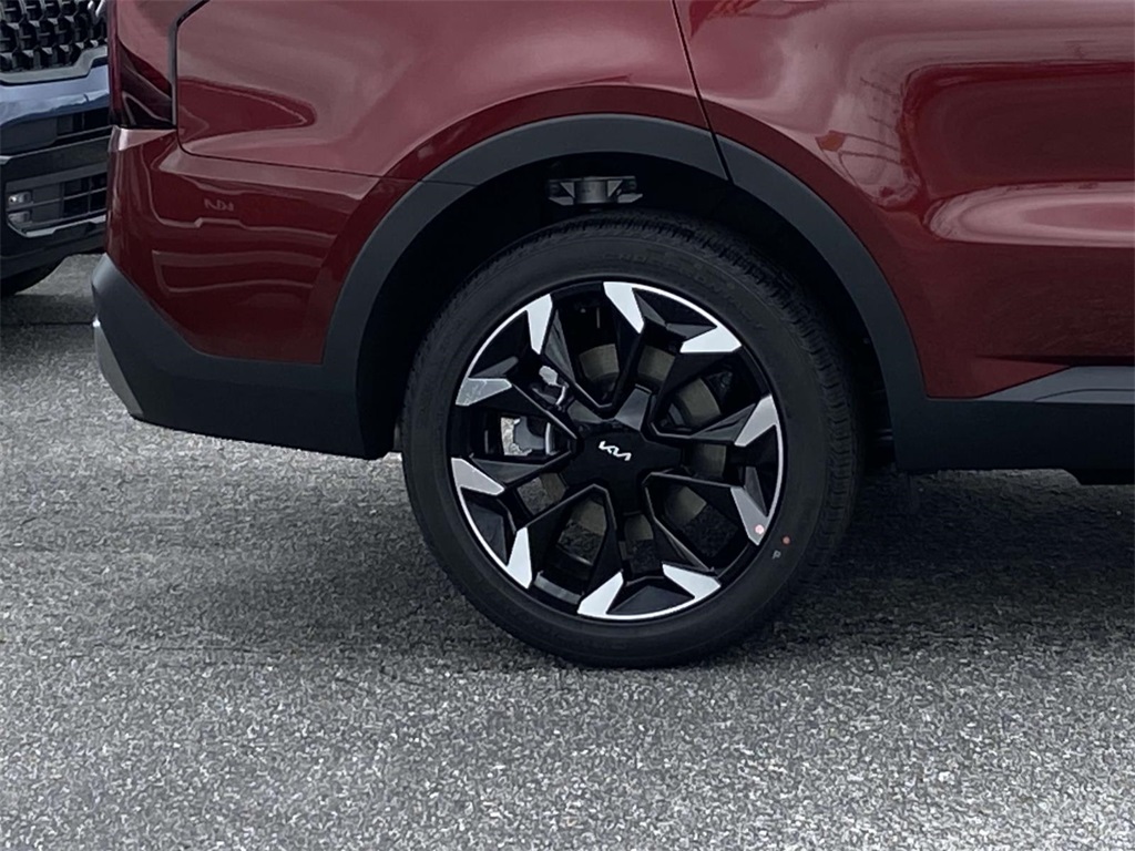 2025 Kia Sorento EX photo 3