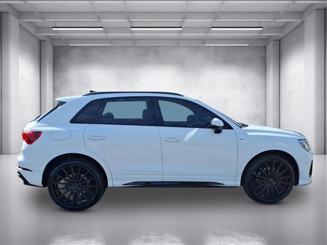 2022 Audi Q3 Premium Plus S line photo 2