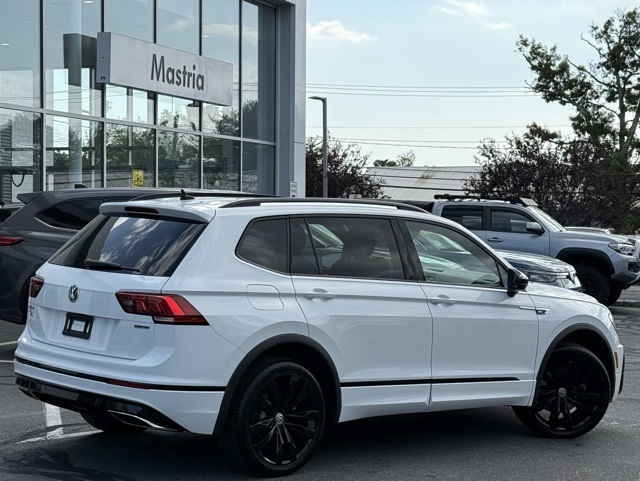 2020 Volkswagen Tiguan SE R-Line Black photo 3