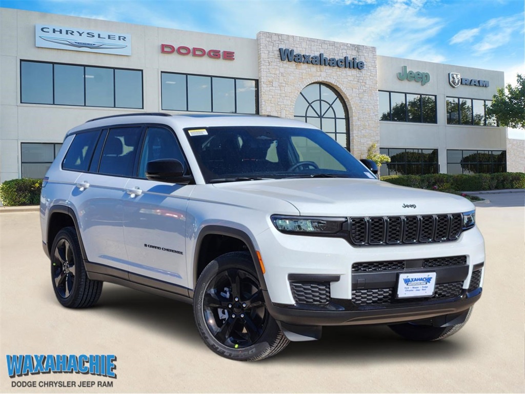 2025 Jeep Grand Cherokee L Altitude's photo