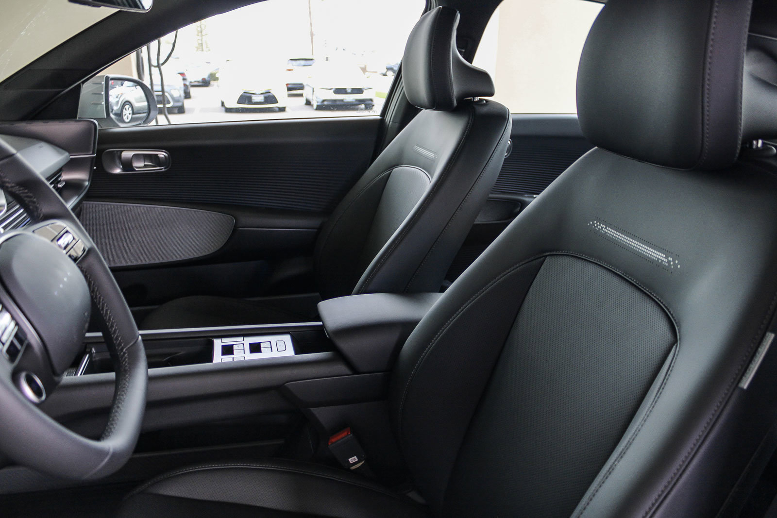 New 2025 Curated Silver Hyundai SEL image 19