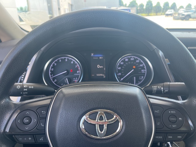 2018 Toyota Camry LE photo 11