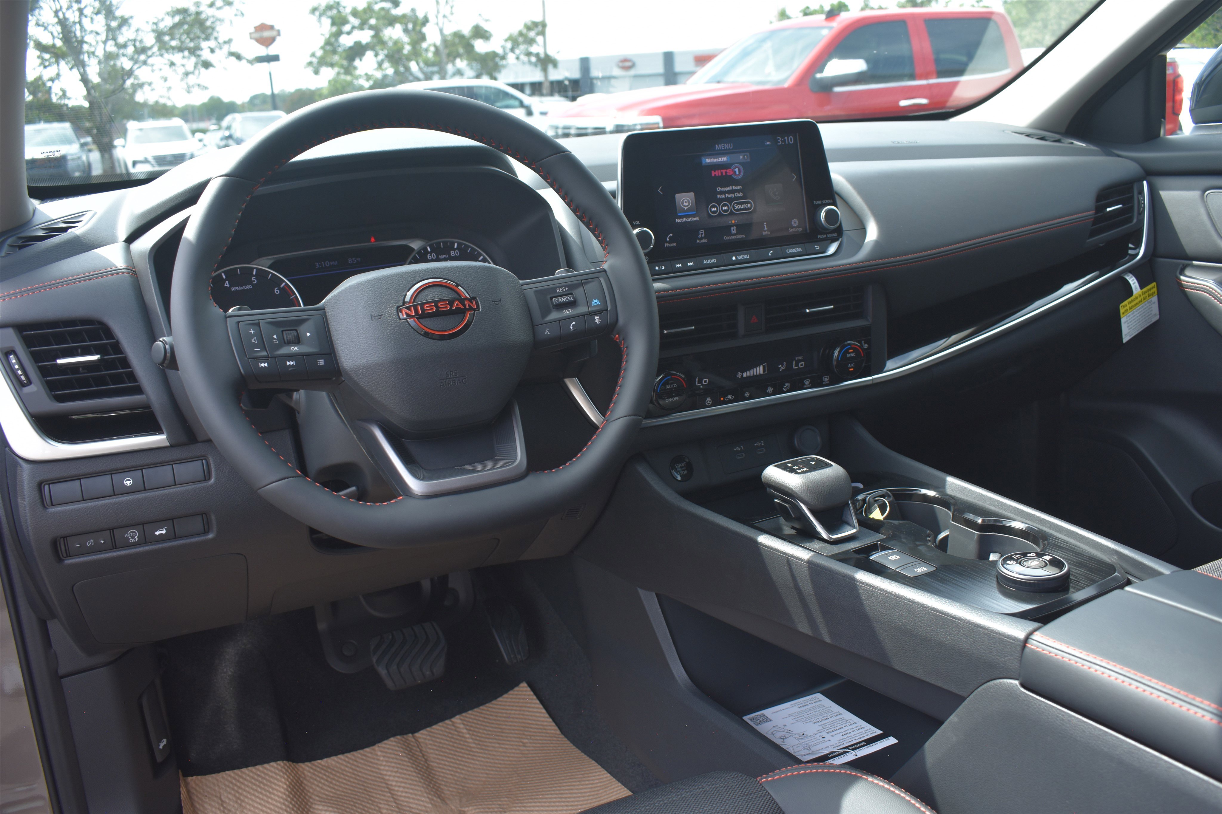 2026 Nissan Rogue SV photo 5