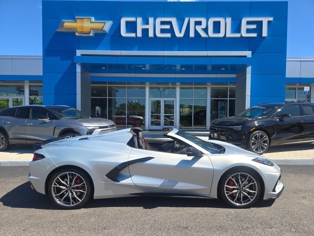 2024 Chevrolet Corvette Stingray 2LT photo 3