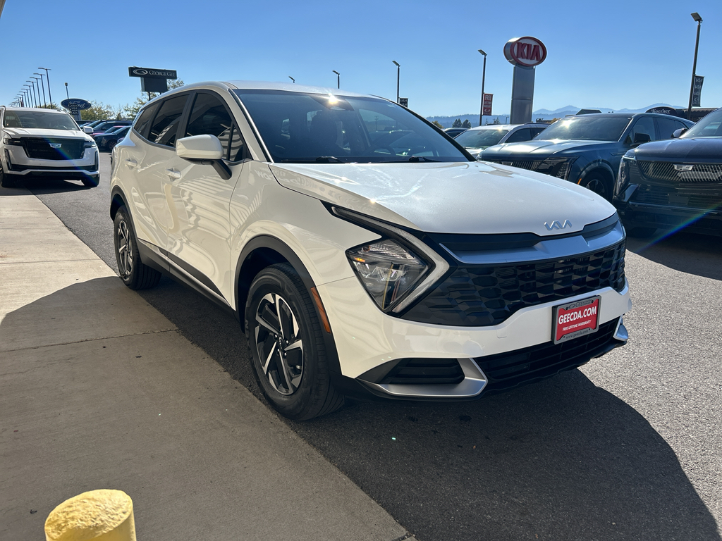 2023 Kia Sportage Hybrid LX photo 3
