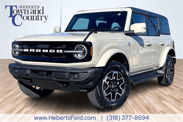 2025 Ford Bronco 4-Door Outer Banks's photo