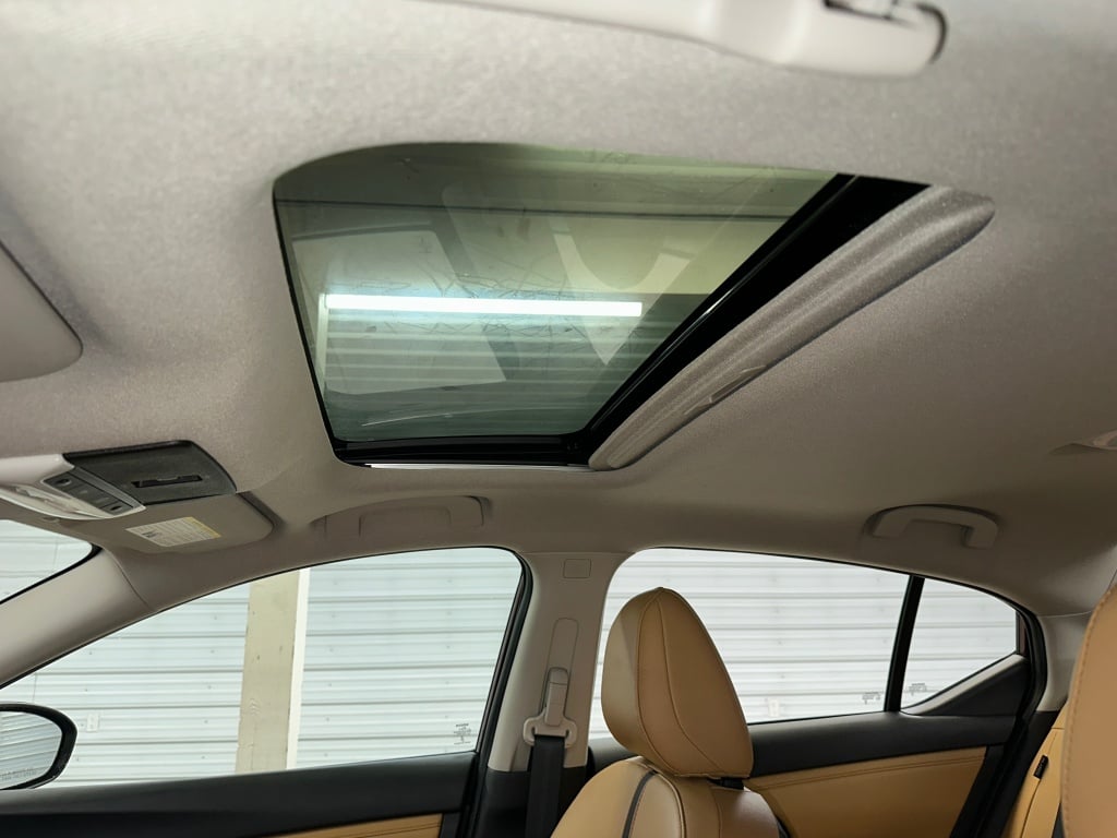 2023 Nissan Sentra SV photo 4